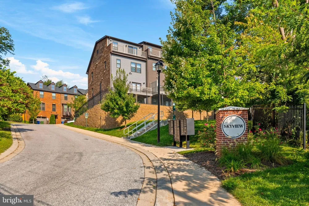 4218 SKYVIEW Baltimore, MD 21211