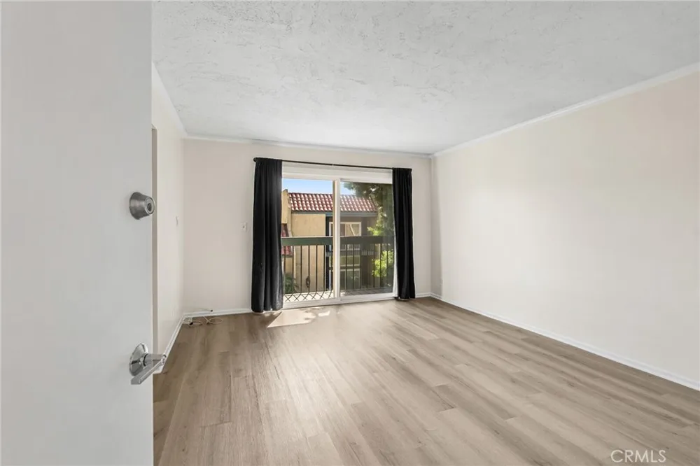 974 Palo Verde Long Beach, CA 90815