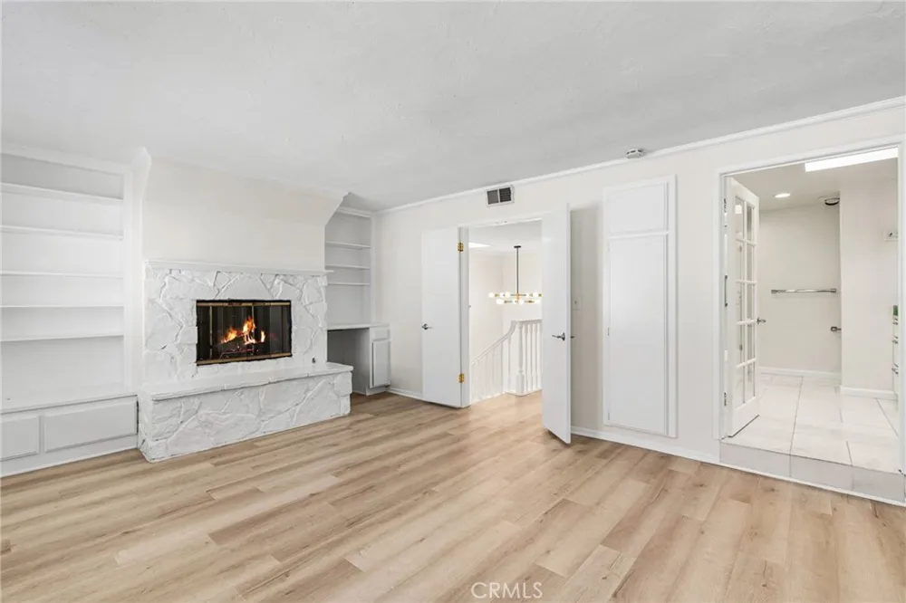 974 Palo Verde Long Beach, CA 90815