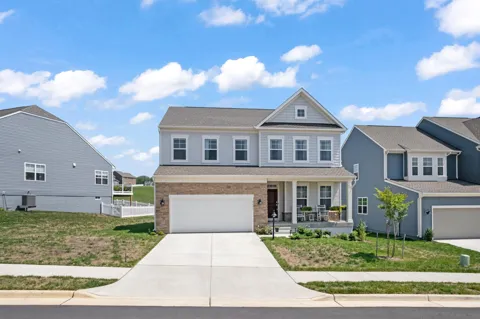 2131 BERWICK DRIVE