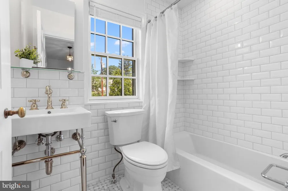 4412 BUTTERWORTH PLACE NW Washington, DC 20016