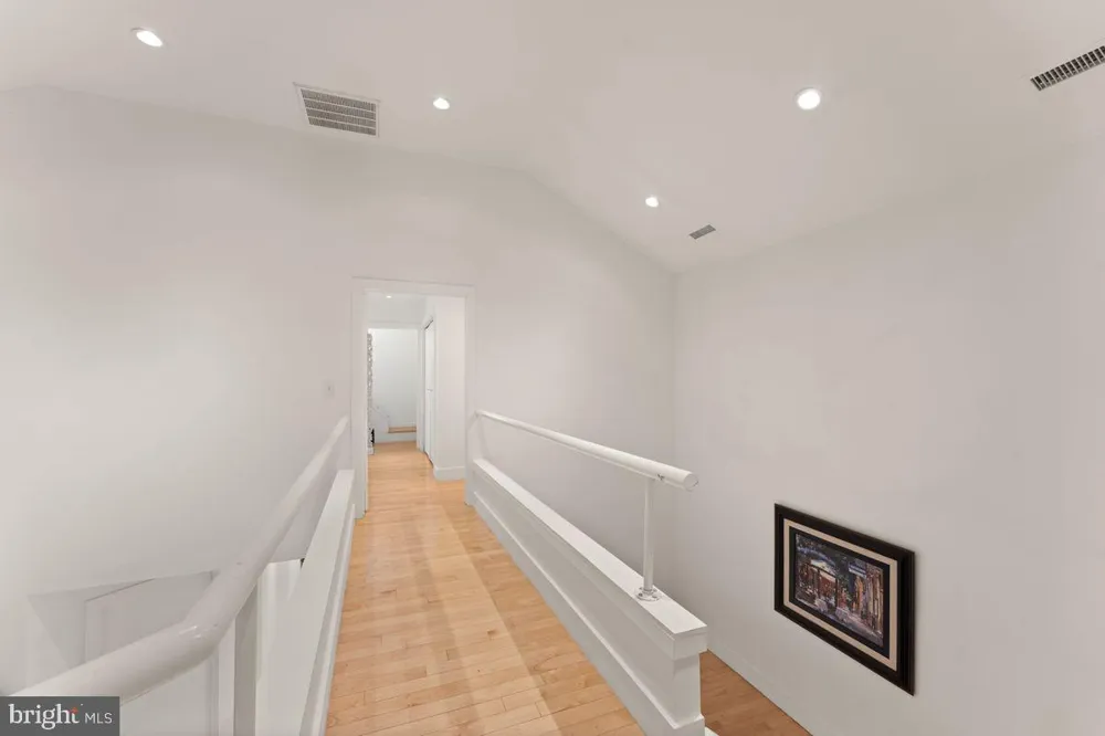 15192 HARRISON HILL LANE Leesburg, VA 20176