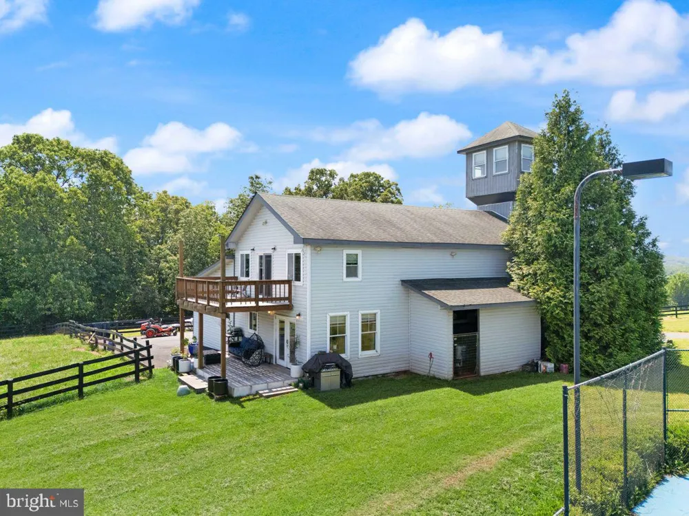 15192 HARRISON HILL LANE Leesburg, VA 20176