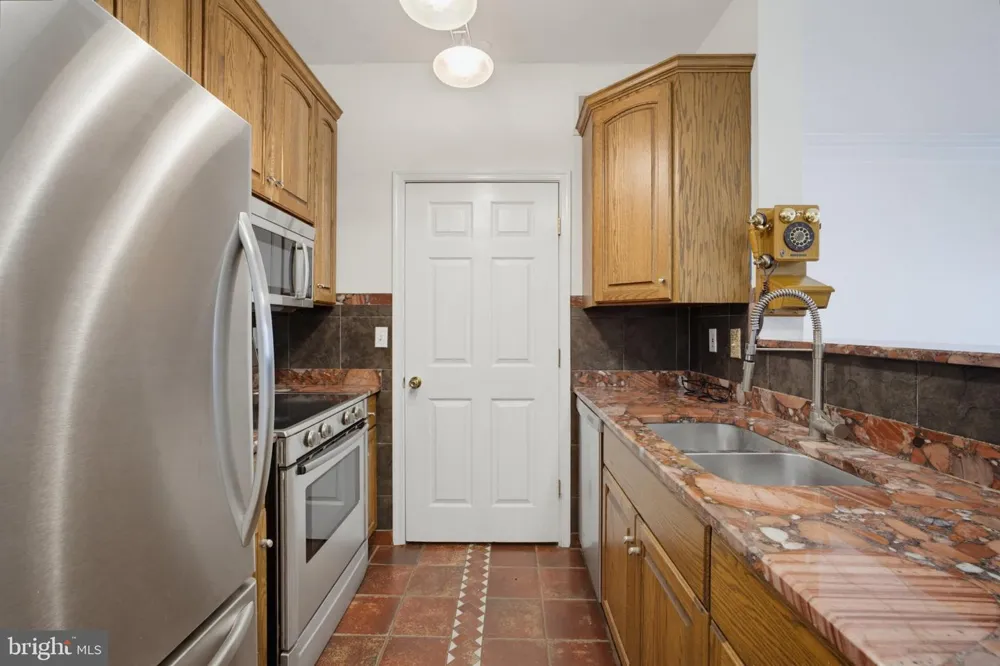 1570 SPRING GATE DRIVE #7109 Mclean, VA 22102