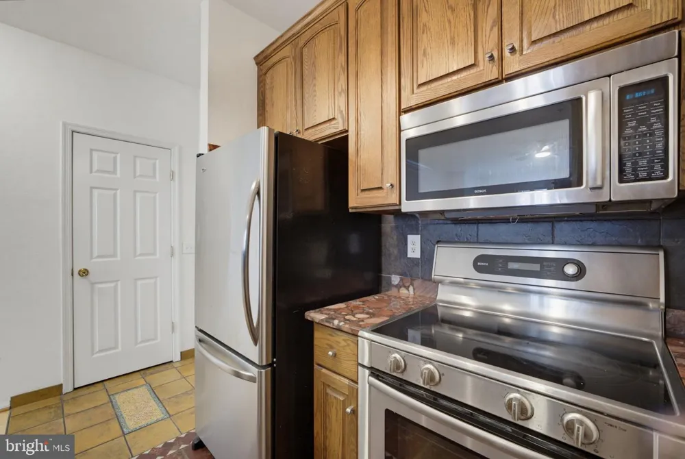 1570 SPRING GATE DRIVE #7109 Mclean, VA 22102