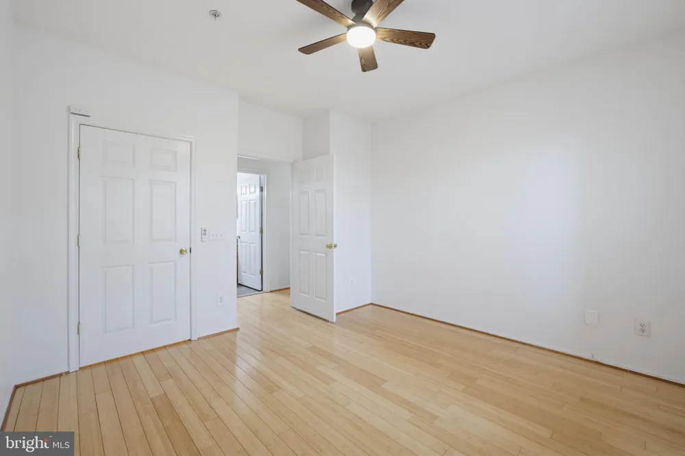 1570 SPRING GATE DRIVE #7109 Mclean, VA 22102
