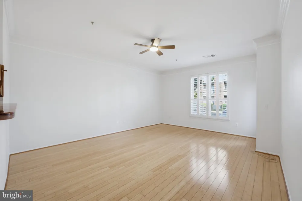 1570 SPRING GATE DRIVE #7109 Mclean, VA 22102
