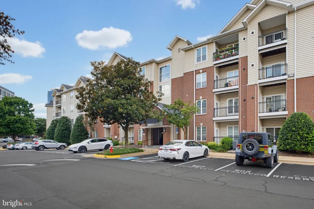 1570 SPRING GATE DRIVE #7109 Mclean, VA 22102