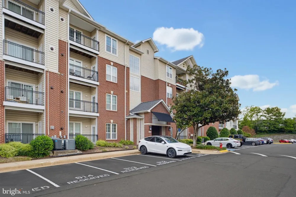1570 SPRING GATE DRIVE #7109 Mclean, VA 22102