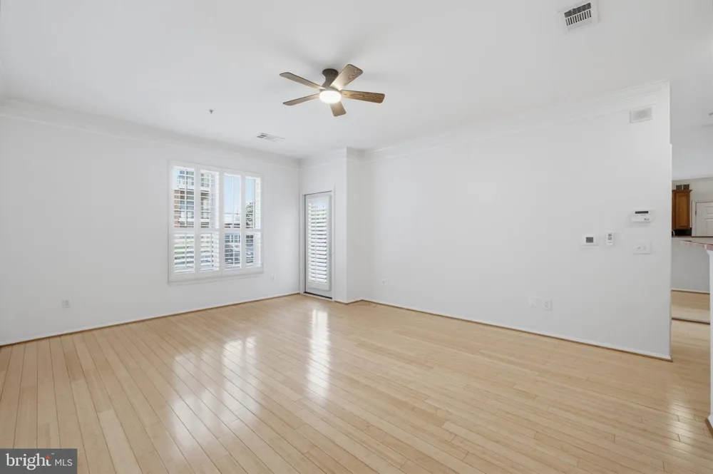 1570 SPRING GATE DRIVE #7109 Mclean, VA 22102