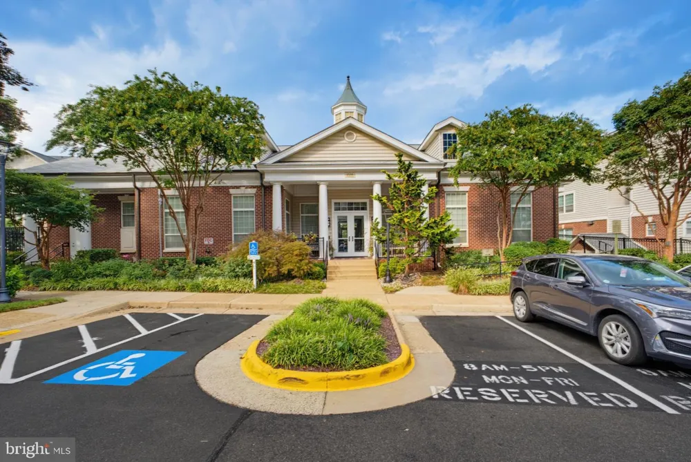 1570 SPRING GATE DRIVE #7109 Mclean, VA 22102