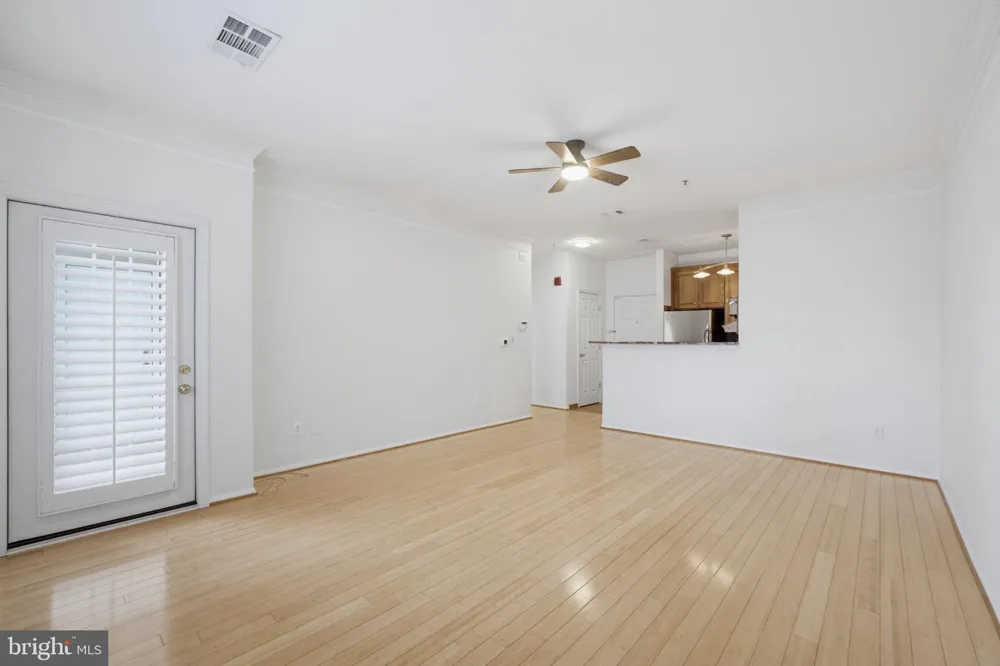 1570 SPRING GATE DRIVE #7109 Mclean, VA 22102