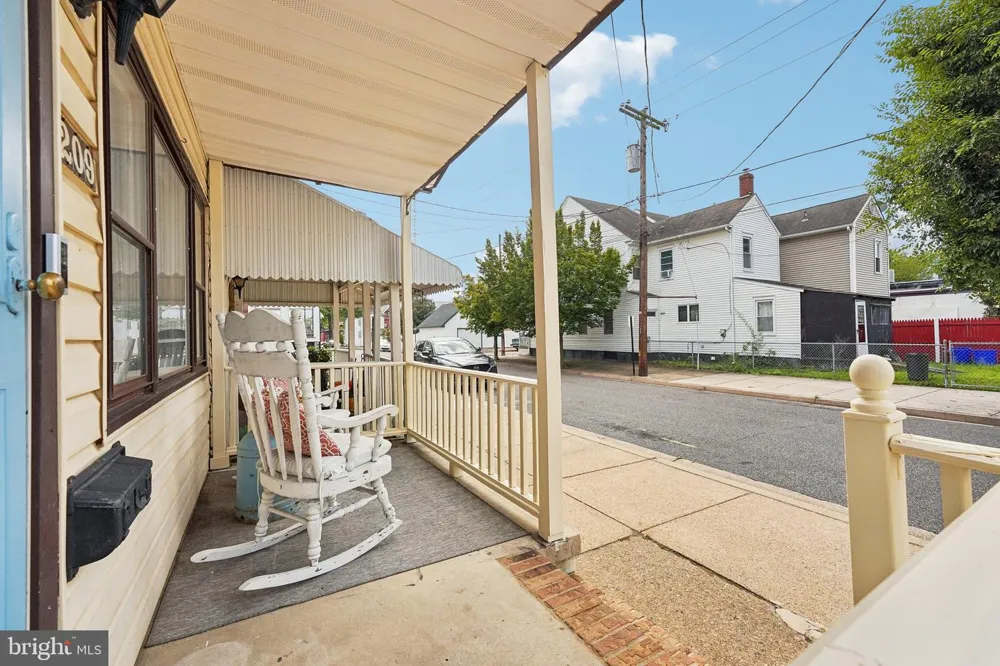 209 LAFAYETTE STREET Bristol, PA 19007
