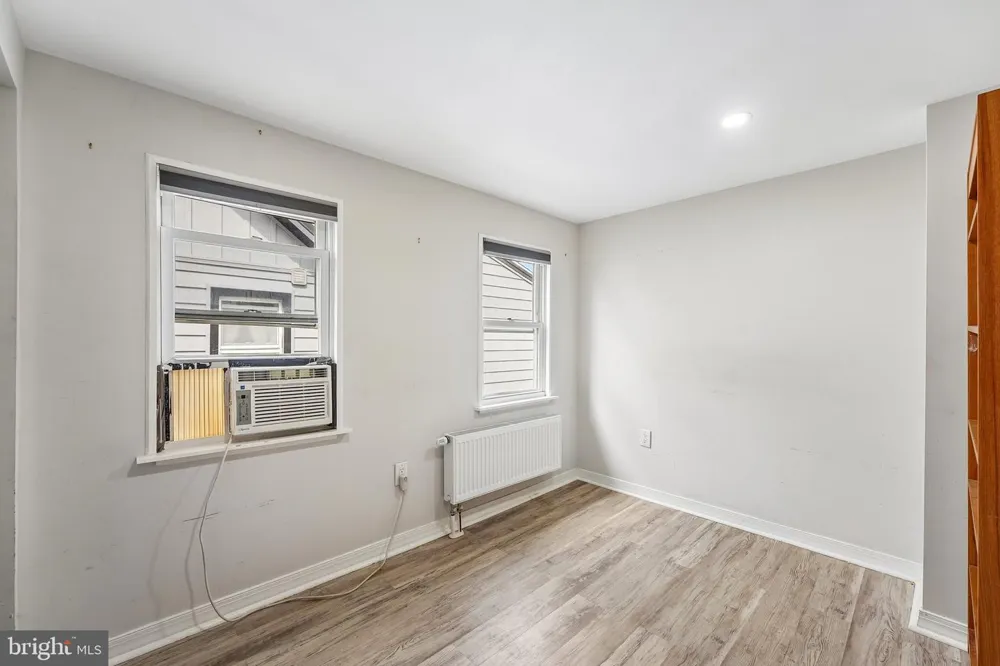 209 LAFAYETTE STREET Bristol, PA 19007