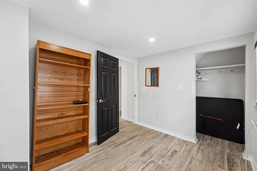 209 LAFAYETTE STREET Bristol, PA 19007