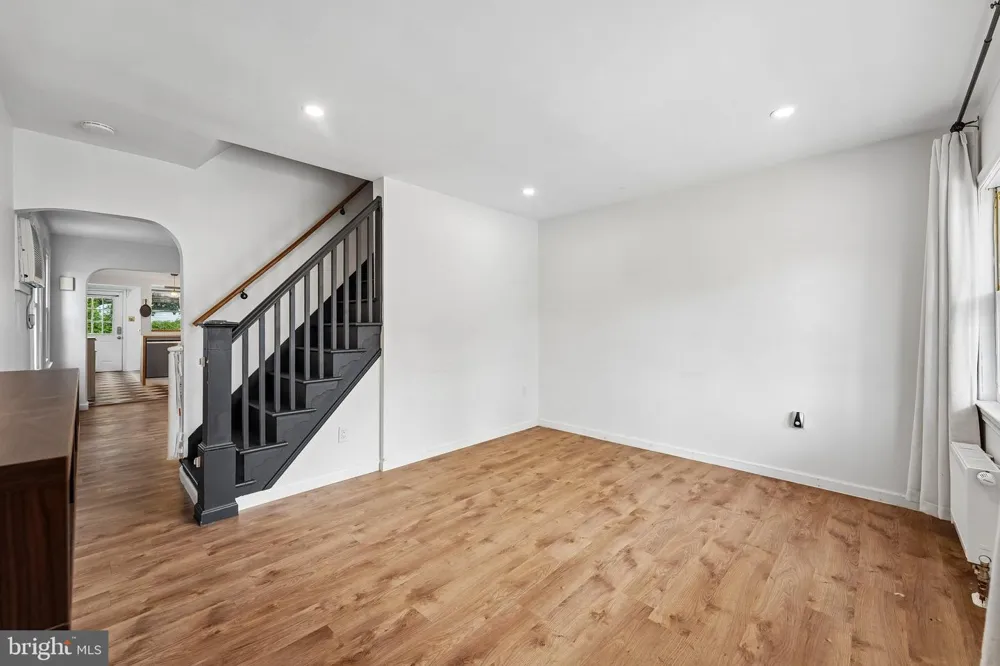 209 LAFAYETTE STREET Bristol, PA 19007