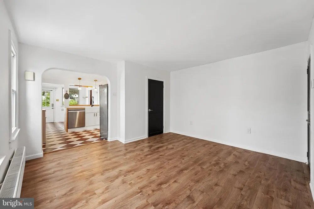 209 LAFAYETTE STREET Bristol, PA 19007