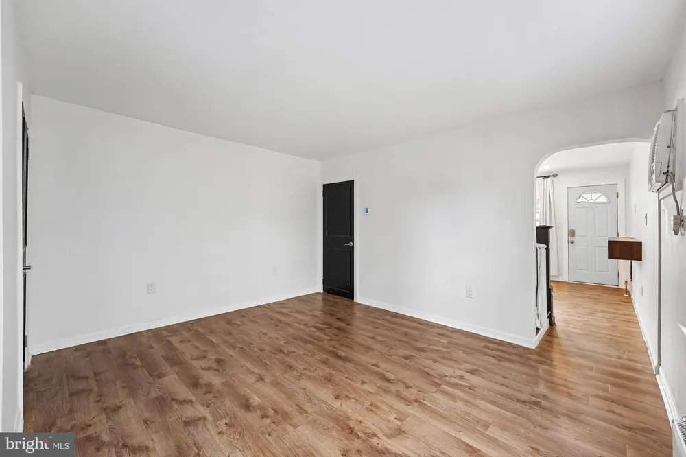 209 LAFAYETTE STREET Bristol, PA 19007