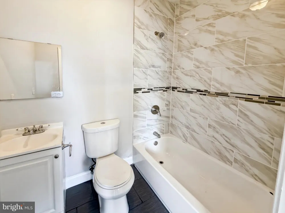3706 WOODHAVEN AVENUE Baltimore, MD 21216