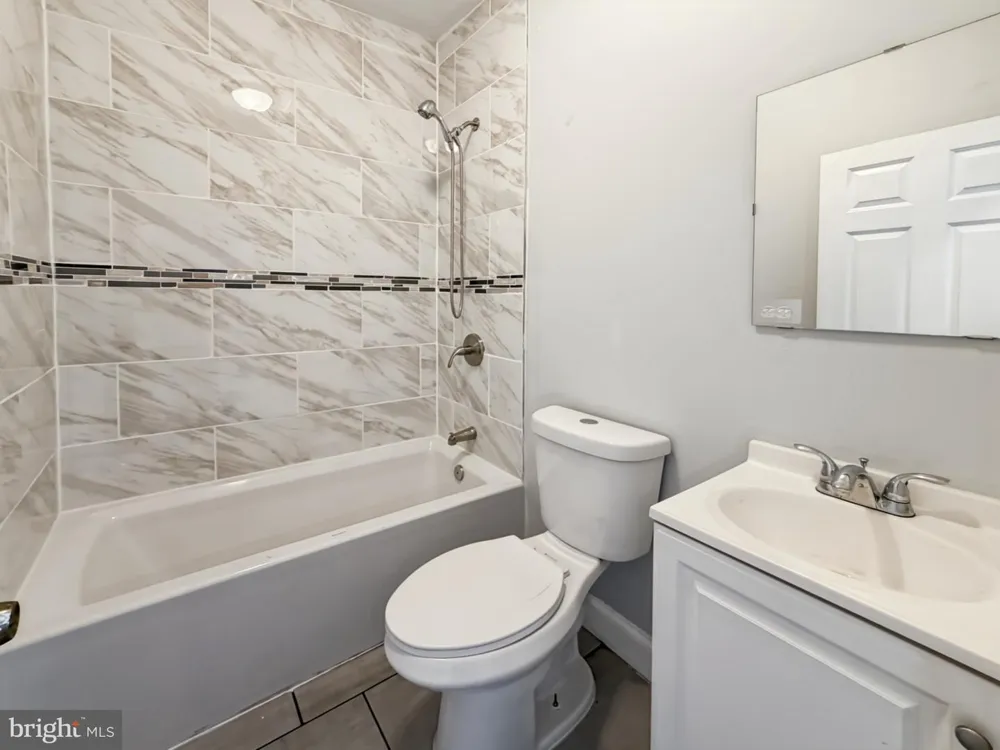 3706 WOODHAVEN AVENUE Baltimore, MD 21216