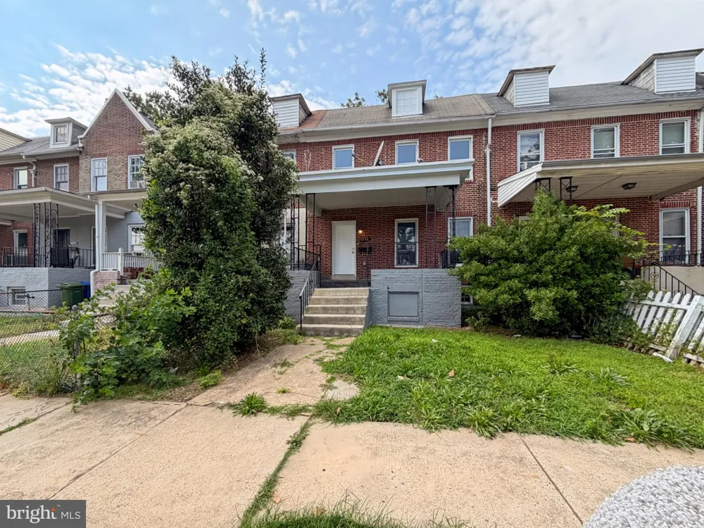 3706 WOODHAVEN AVENUE Baltimore, MD 21216