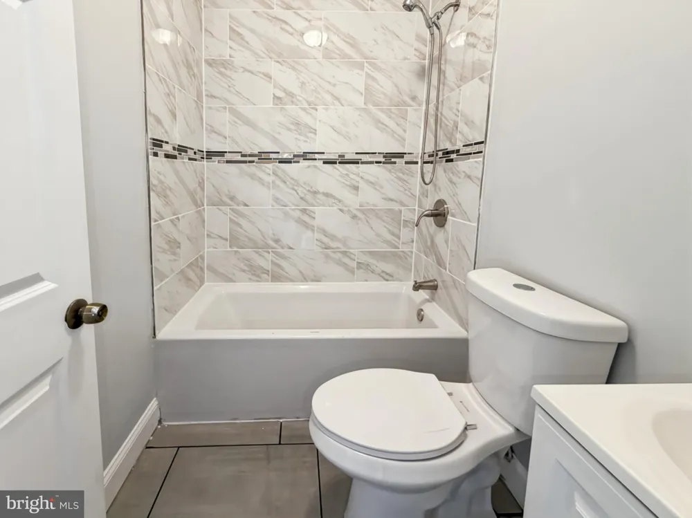3706 WOODHAVEN AVENUE Baltimore, MD 21216