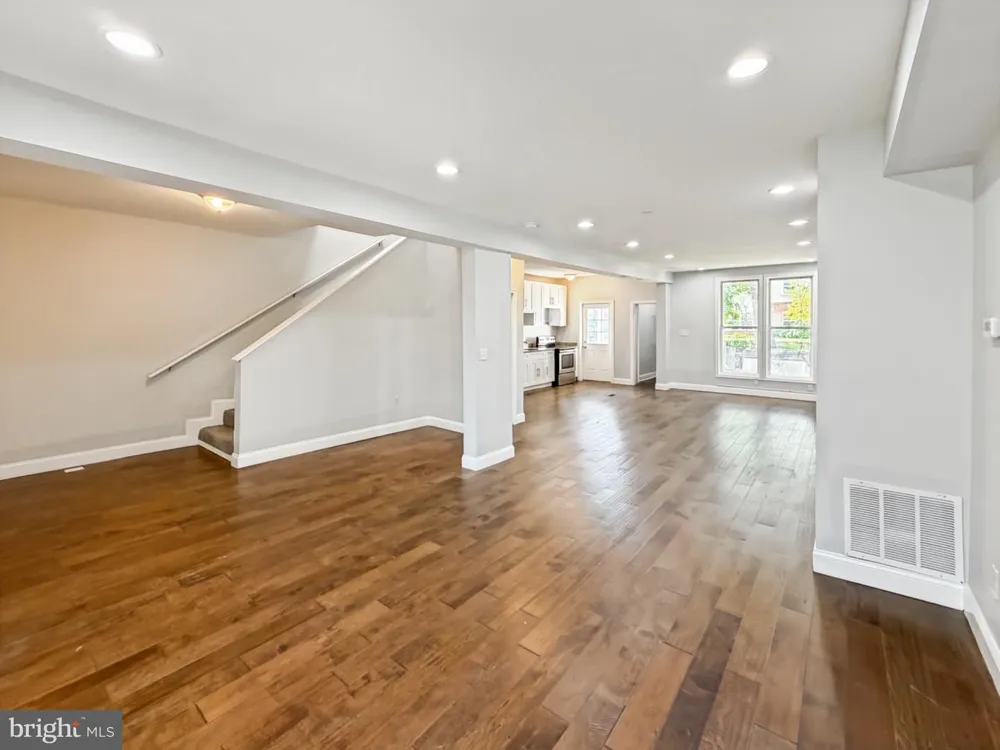 3706 WOODHAVEN AVENUE Baltimore, MD 21216