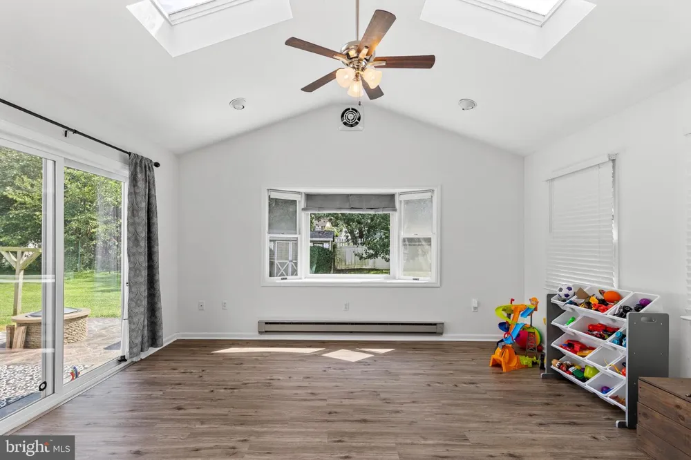2440 DOUGLAS DRIVE Lancaster, PA 17602