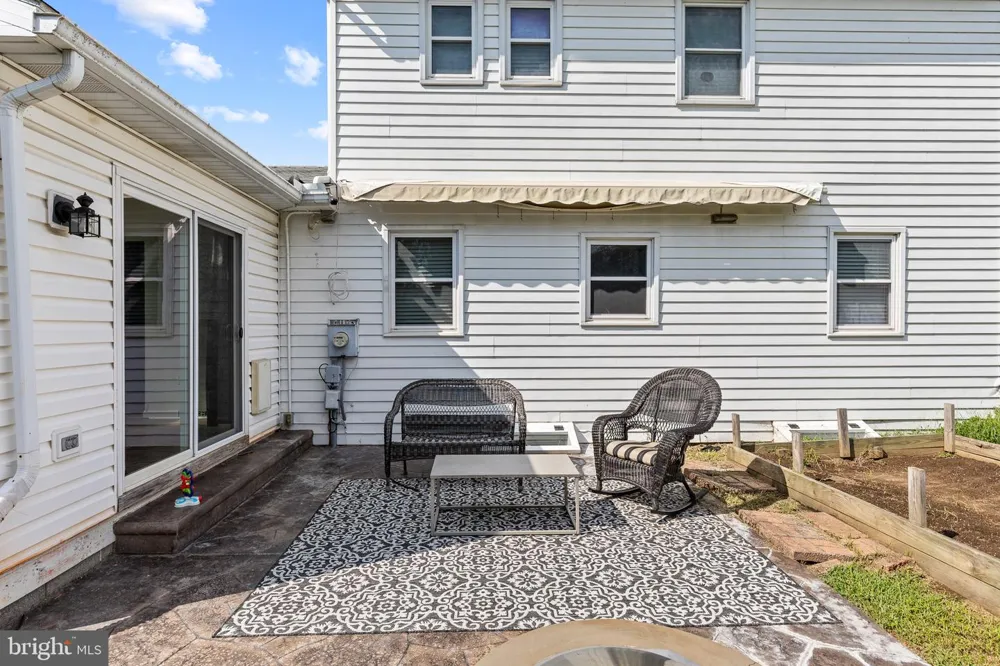 2440 DOUGLAS DRIVE Lancaster, PA 17602