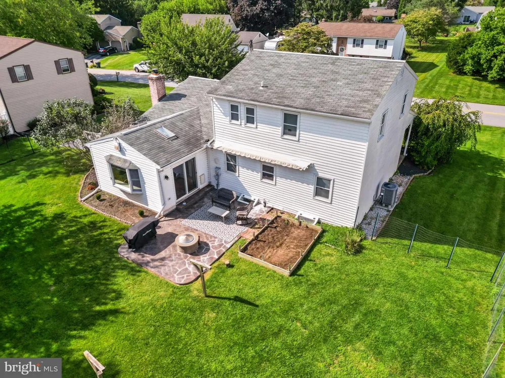 2440 DOUGLAS DRIVE Lancaster, PA 17602