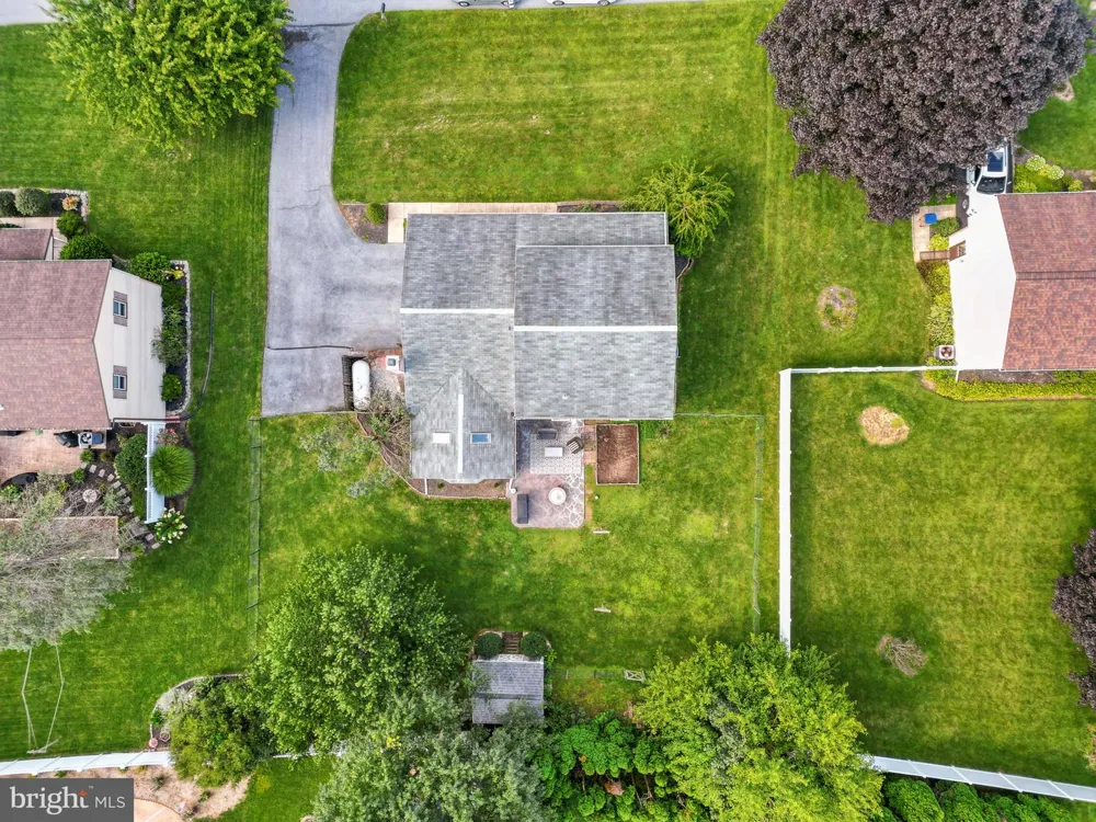 2440 DOUGLAS DRIVE Lancaster, PA 17602