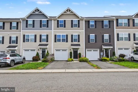 28 CASTLE DRIVE #          