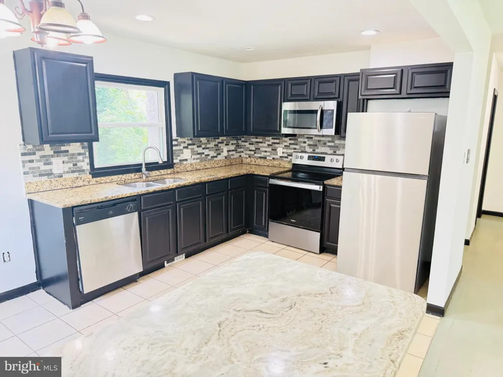 19002 RED OAK LANE Triangle, VA 22172