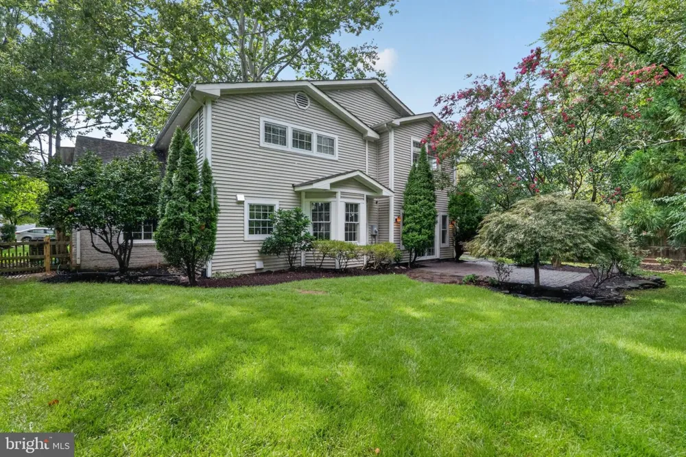 7965 BOLLING DRIVE Alexandria, VA 22308