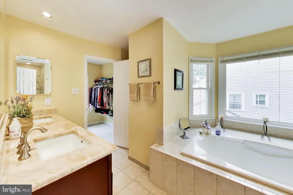 435 UPSHIRE CIRCLE Gaithersburg, MD 20878