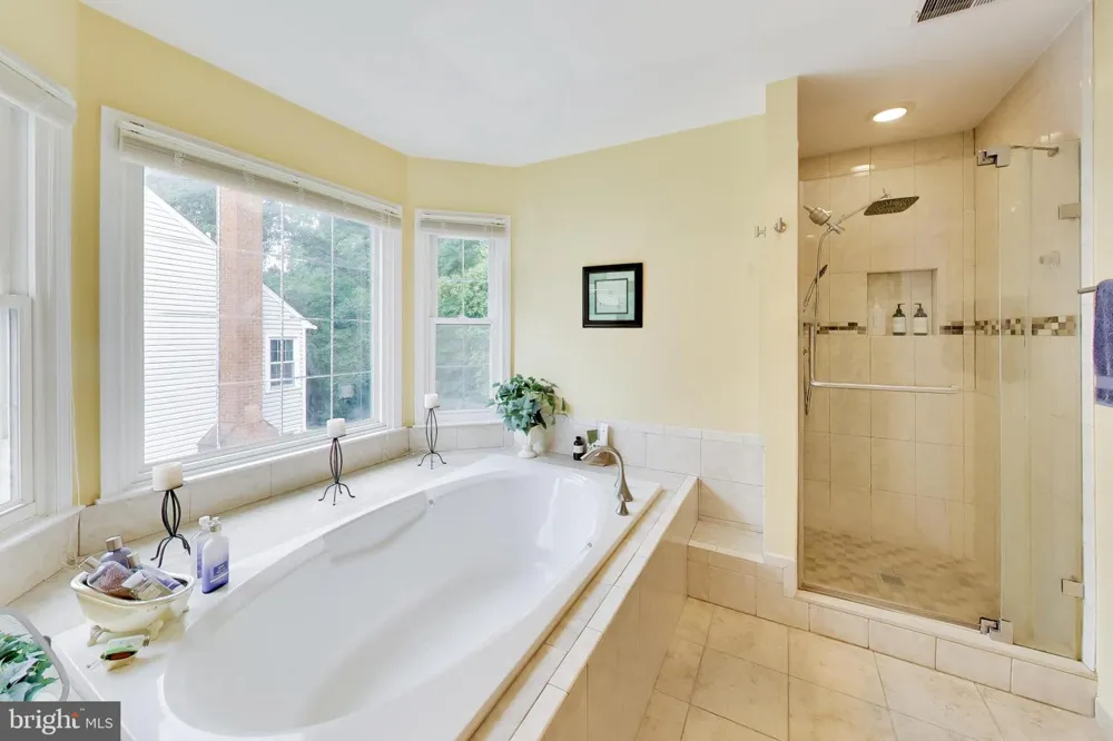 435 UPSHIRE CIRCLE Gaithersburg, MD 20878