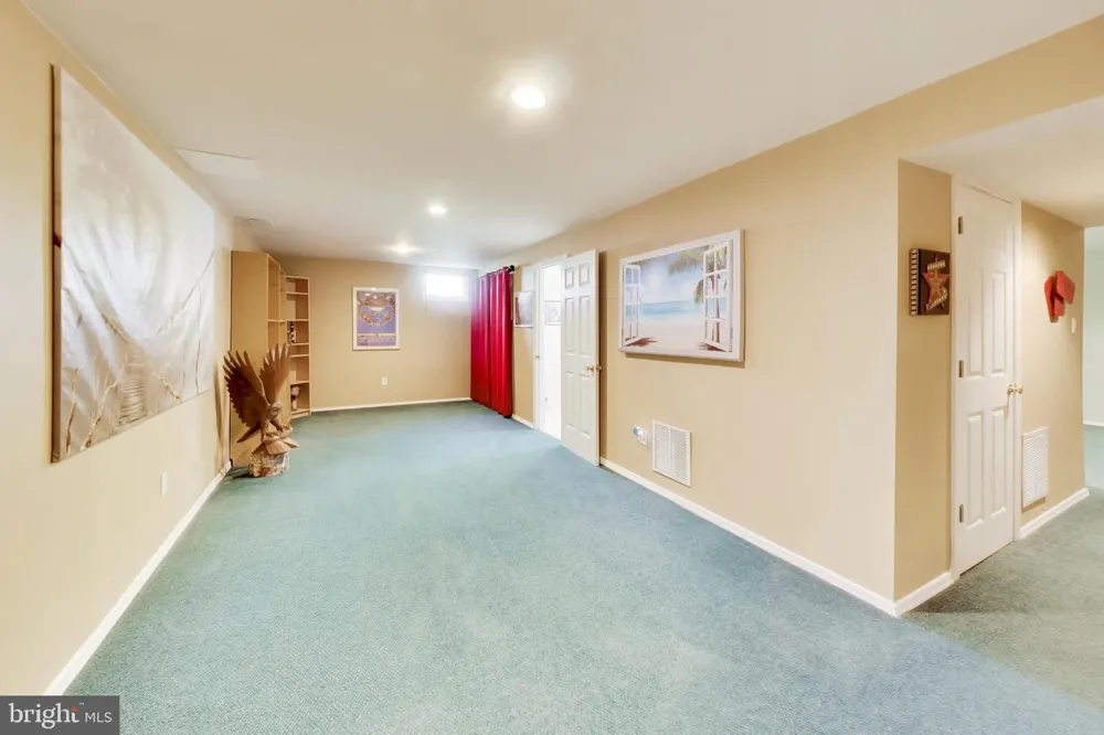 435 UPSHIRE CIRCLE Gaithersburg, MD 20878