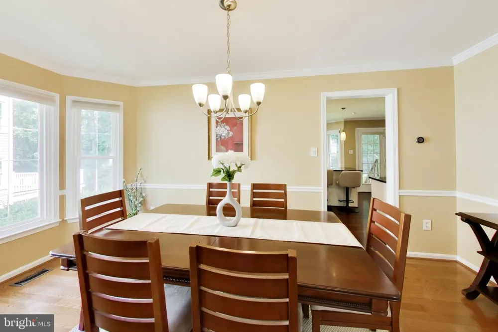 435 UPSHIRE CIRCLE Gaithersburg, MD 20878