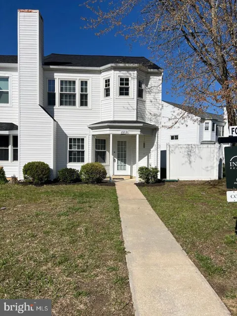 22131 SAINT JOSEPHS CIRCLE