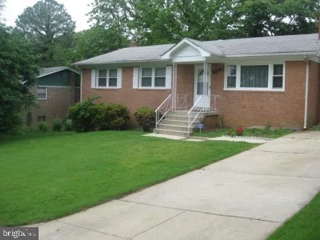 6800 CRAFTON LANE