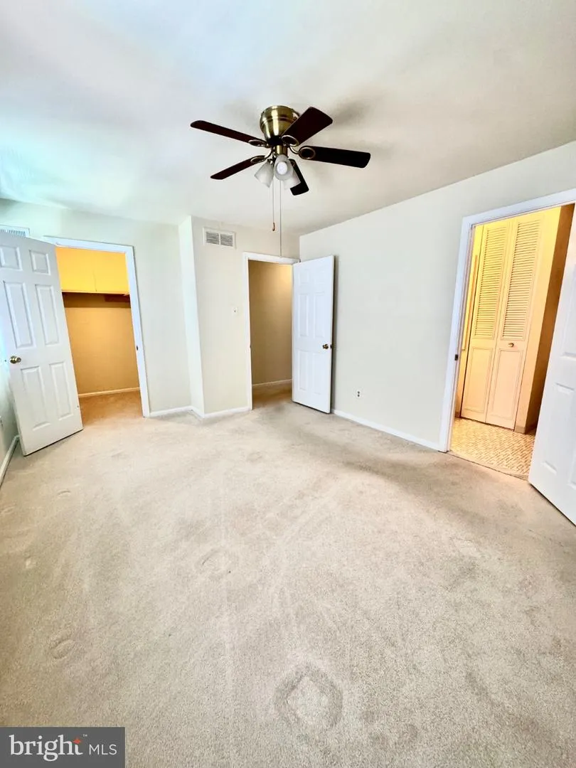 122 CAERNARVON COURT Exton, PA 19341