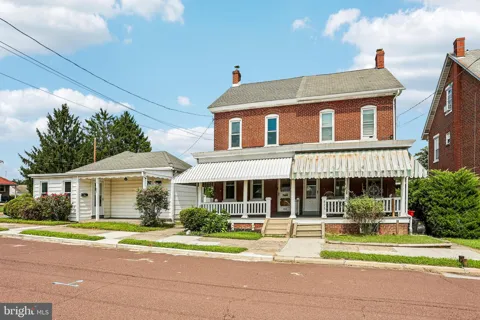 427 W RACE STREET