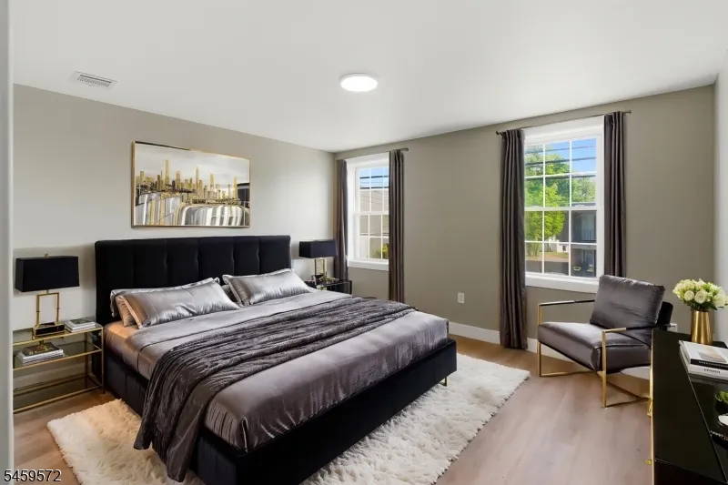 26 W 2Nd St Florence, NJ 08518