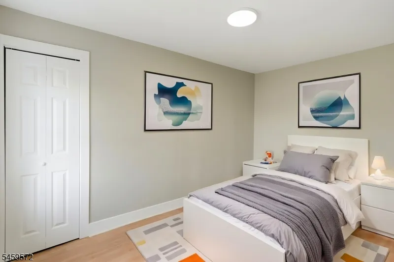 26 W 2Nd St Florence, NJ 08518