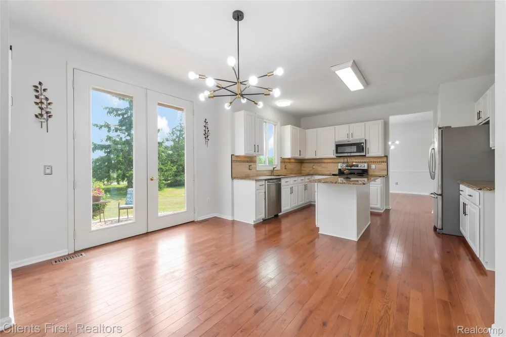 45498 Muirfield Drive Canton Charter Township, MI 48188