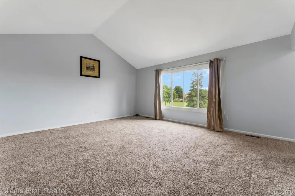 45498 Muirfield Drive Canton Charter Township, MI 48188
