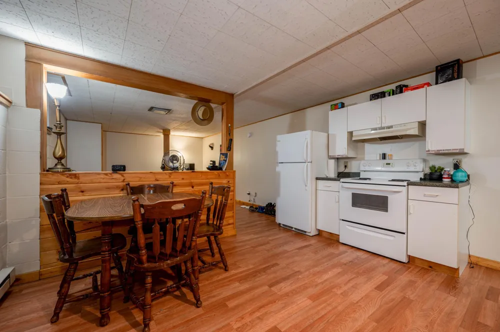 200 NE Hwy 1 Effie, MN 56639