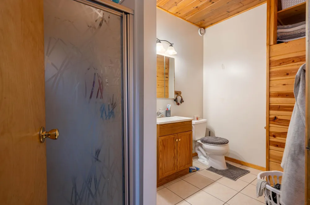 200 NE Hwy 1 Effie, MN 56639