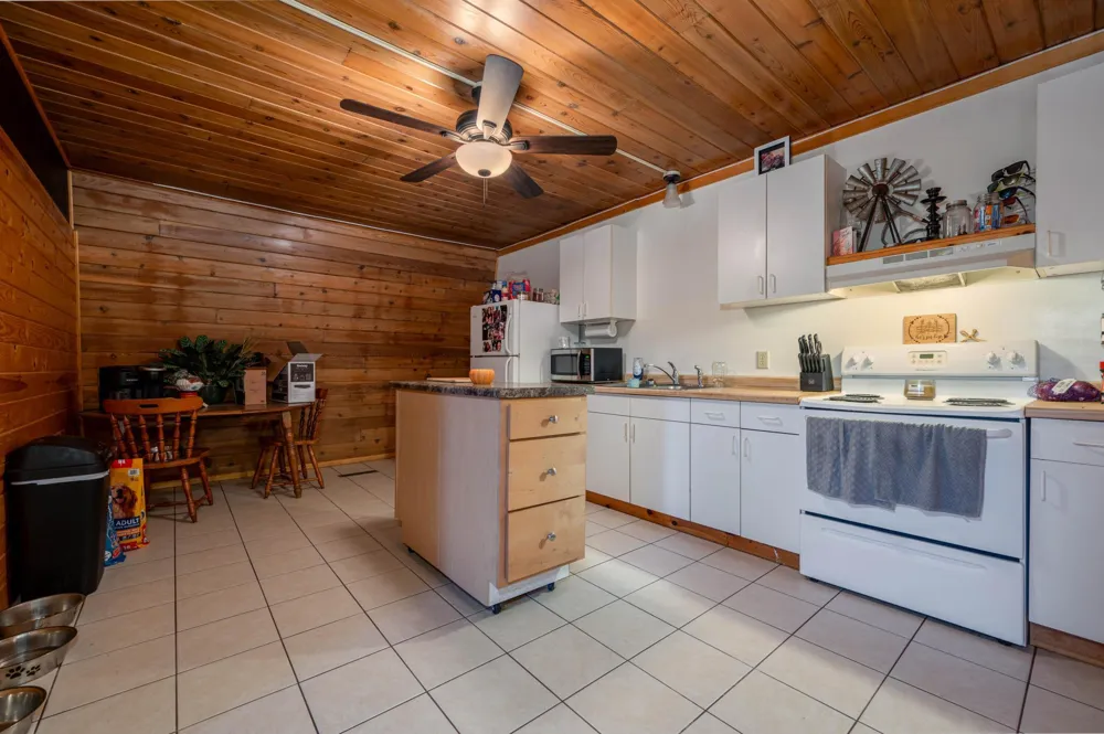 200 NE Hwy 1 Effie, MN 56639