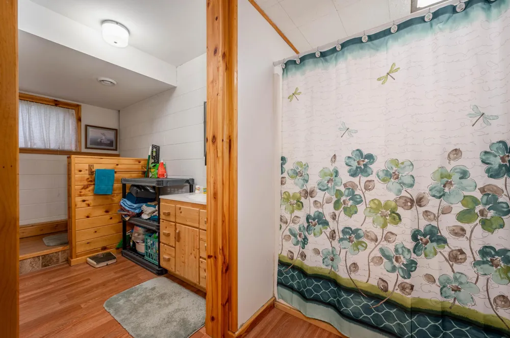 200 NE Hwy 1 Effie, MN 56639